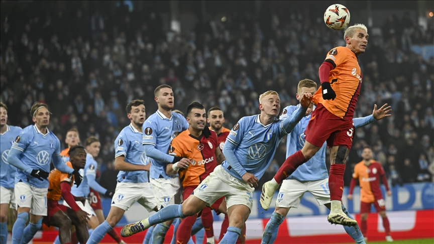 Galatasaray, UEFA Avrupa Ligi’nde play-off’u garantiledi