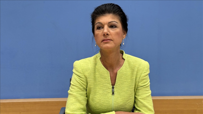 Wagenknecht’ten emekli maaşlarına her ay 120 euro zam vaadi