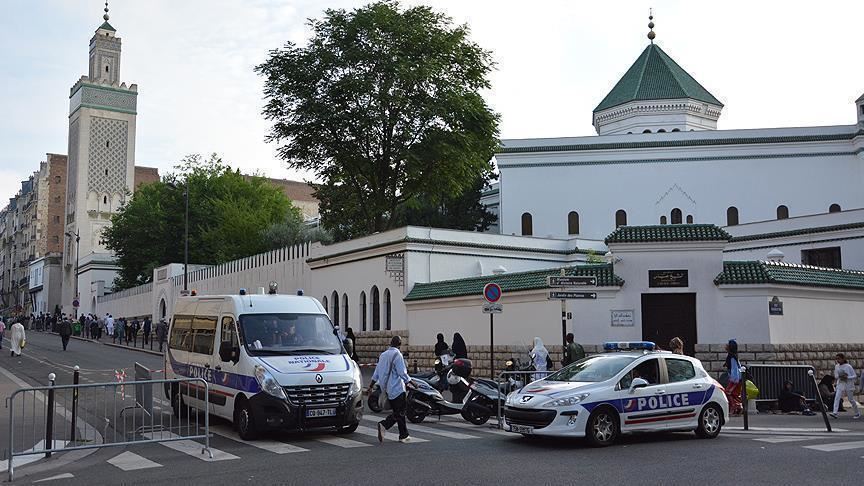 Fransa’da DİTİB’e bağlı caminin önüne el bombası bırakıldı