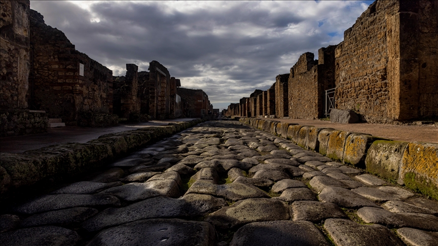 Pompei Antik Kenti’nde yürütülen kazılarda termal banyo keşfedildi